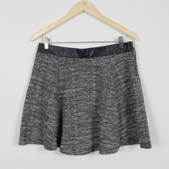 Divided Black White Circle Mini Skirt - Picture 8 of 8